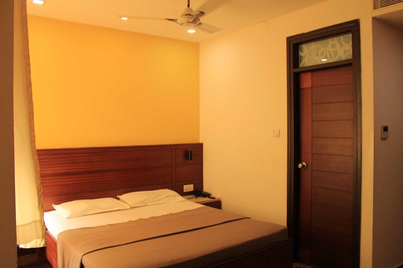 Hotel Venkadaramana Tower - Friendliness & Cleanliness Room Kumbakonam Dış mekan fotoğraf