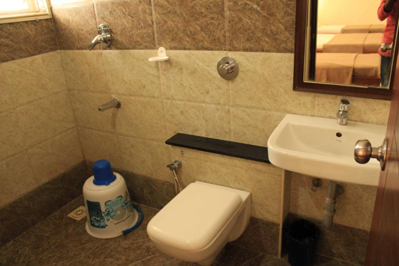 Hotel Venkadaramana Tower - Friendliness & Cleanliness Room Kumbakonam Dış mekan fotoğraf